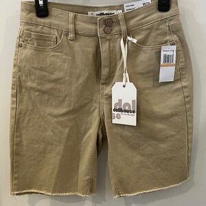 Dollhouse Tan Women's Jean Shorts